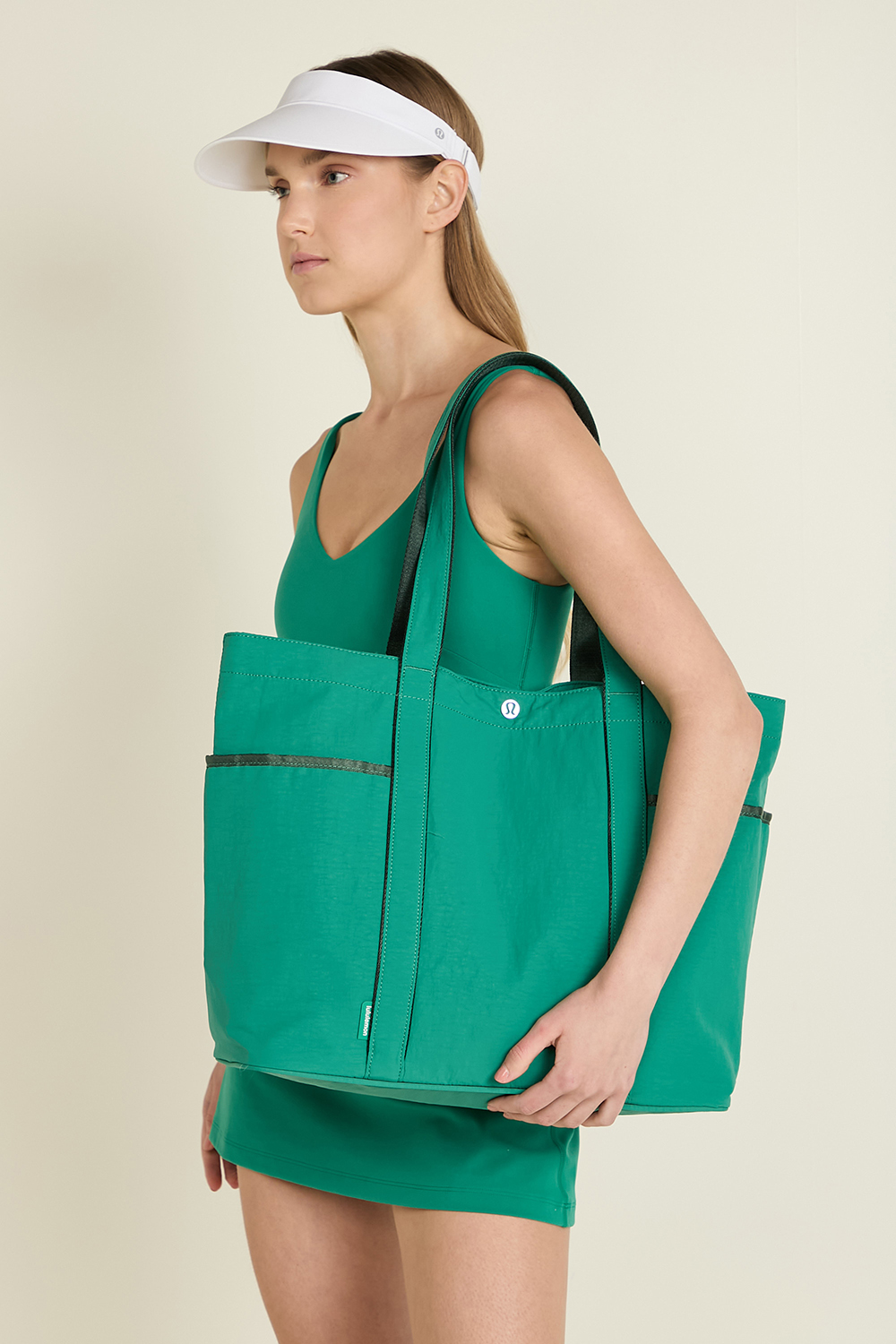 תמונת כל הלוק של Daily Multi-Pocket Tote Bag LULULEMON